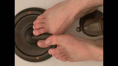 Bathtime Foot Tease