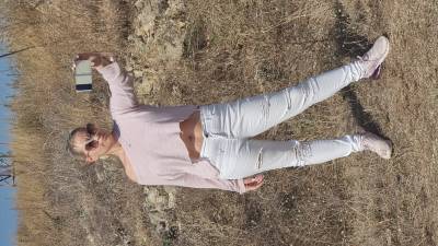 Grovel And Beg At My Pedicured Feet! Grovel And Kiss My Toes And Feet While I Shop And Drain Your Wallet. Beg For It!