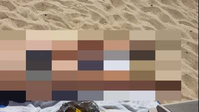 Footfetish..New Monokini..Sunbathing..Lotion..Oil