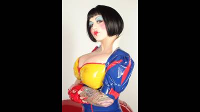 Snow White In Latex
