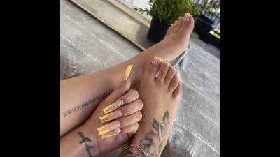 Beautiful Painted Feet Toes