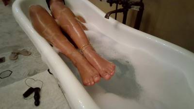 Feet Bathtub Bubbles