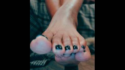 Tip Toe On Your Cock