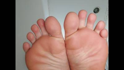 Toes