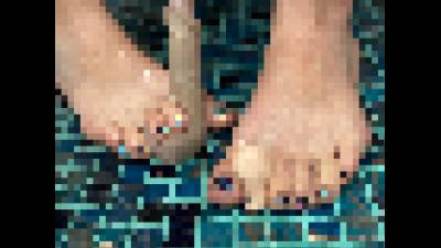 Colored Toenails And Squeezed Dickletts