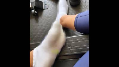 My Gym Socks Are Cleaner Than Your Face!