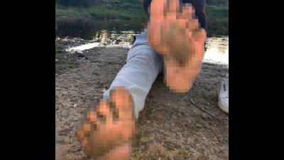 My Muddy Feet Make You Weak!