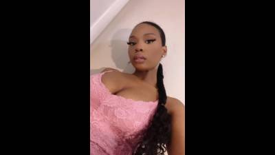 Pretty Ebony Pedi <3