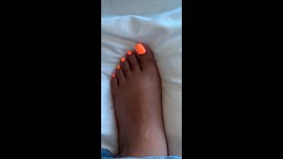 Painted Toes