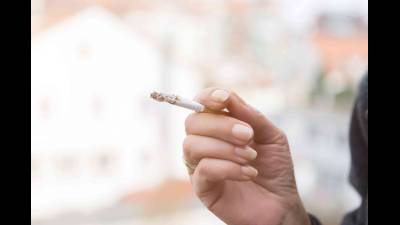 Southern Belle Smoking Cig In Lace White