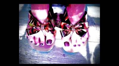 Faceless Steps:Gemdom Feet Preview