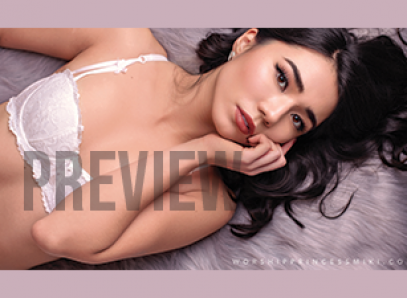 Miki Desktop Wallpaper B