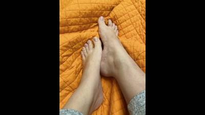 My Big Feet Need A Massage