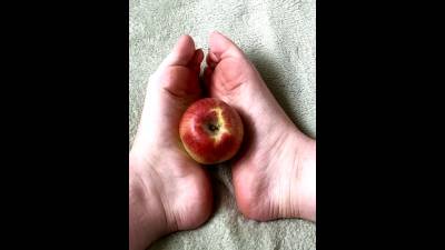 Apple Feet