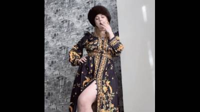 Slavic Queen Findom Smoking Worship