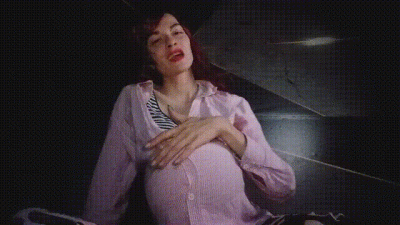 Pregnant GF Chainsmoking Marlboros