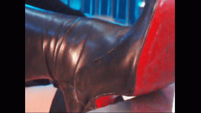 Who Wanna Sit On My Lap?