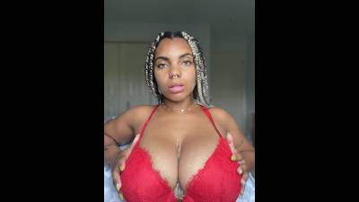 Ebony Armpit Exploration