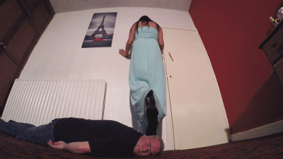 Elegant Head Trample Floor Cam