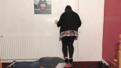 BBW Girl Head Trample In A Few Pairs Of Shoes