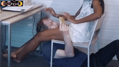 Headscissors While Online Shopping By Ebony Brat Brenda