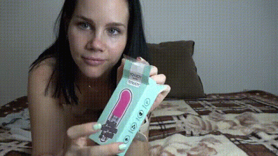 Beautiful Anna Makes A New Package