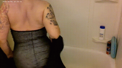 HD Candid POV Voyeur Showering Soaked In Bubbles, Shaving Masturbating And Finger Fucking To Cum!