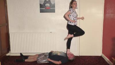 Trampling Face Standing & Throat Standing Sophie