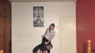 Sophie Shoulder Ride & Neck Scissors