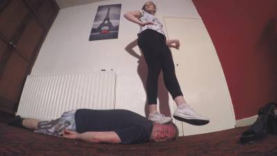 Converse All Stars Head Trampling