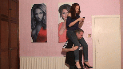 Sophie Shoulder Ride Reverse Shoulder Ride & Neck Scissors