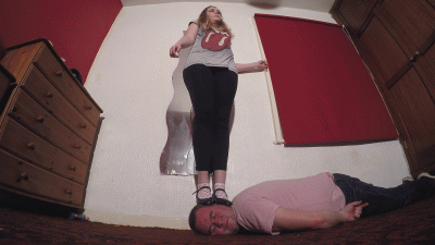 Dancing Sophie 319 Floor Cam