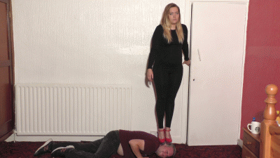 Sophie's Head Trample In Massive Red Platform Shoes