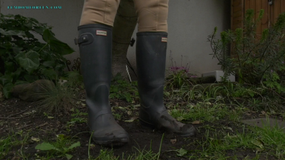 Goddess Serena, Little Piggy For My Hunter Muddy Boots (1080P Mp4)