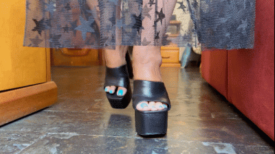 Juliette_Rj Educating Her Toy Boy How To Lick Her Feet And Having Pleasure With It Part 1 Educational Feet Licking Shoes Licking Discipline Slave Humiliation Feet Fetish Dominant Queen