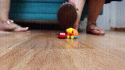 Juliette_Rj And Doce Amaran Giants Took Over A Small Town And Went After The Two Vehicles That Managed To Scape Giantess Fetish Feet Close Up Natural Nails Dolce And Juliette Giants Queens Tiny Cars