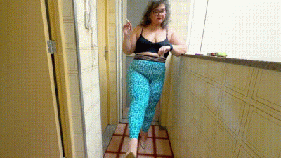 Juliette-Rj Smoking Fetish Clip 3 Cigarettes On The Clip Wearing Stilettos Smoking BBW Body BBW Boobs Home Video Amateur Full Body Stilettos