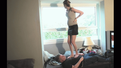 Barefoot Trample Chelsea