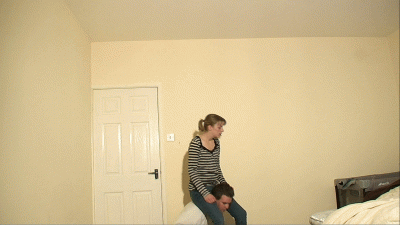 Chelsea's Shoulder Ride In Jeans