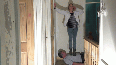 Chelsea Trampling On The Landing In Cow Girl Boots