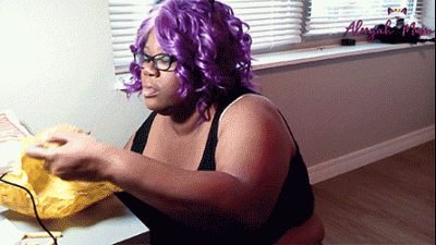 Ebony Ssbbw Devours Greasy, Dripping Cheeseburger & Fries