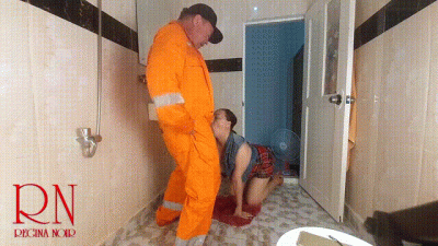 Housewife Without Panties Seduces Plumber. C 1