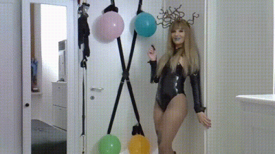 St. Andrew's Cross And Whipped Cream For Balloons