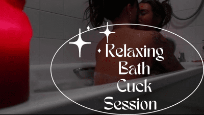 Erotic Lesbian Bath Tease