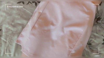 Petite Pussy Under Short Skirt Masturbating In The Morning