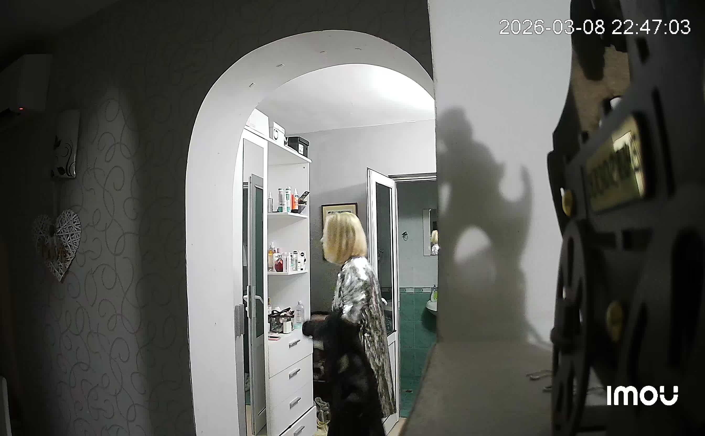 Security Cam Voyeur: After Club Pantyhose Peel & Booty Flash