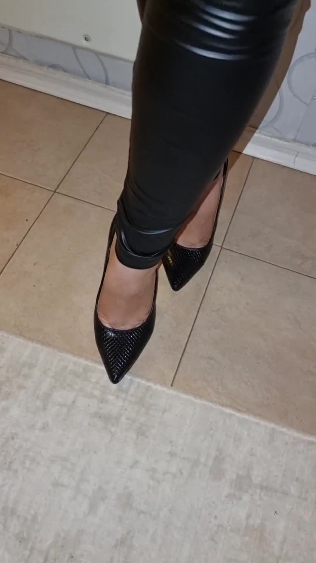 The Ultimate Hotwife Experience: Cuck Husband Films Me Getting Ready & Shared