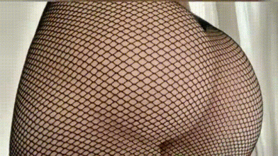 Slapping And Showing Off My Big Bubble Butt