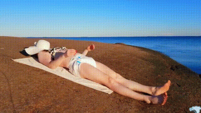 I Wet Myself While Sunbathing!