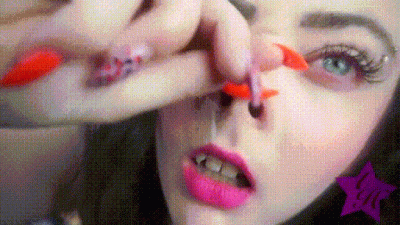 Close & Up Nose Sneezes Custom